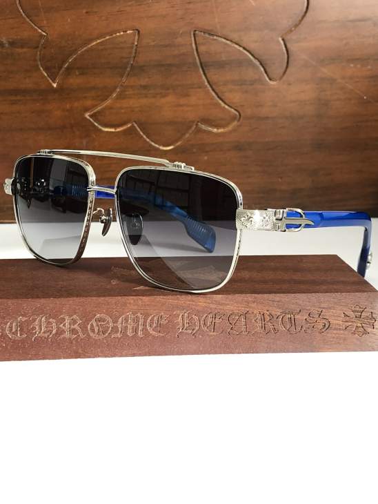Picture of Chrome Hearts Sunglasses _SKUfw73375594fw
